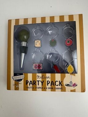 Italian-Themed Party Pack with Green Bottle Stopper & Drink Charms